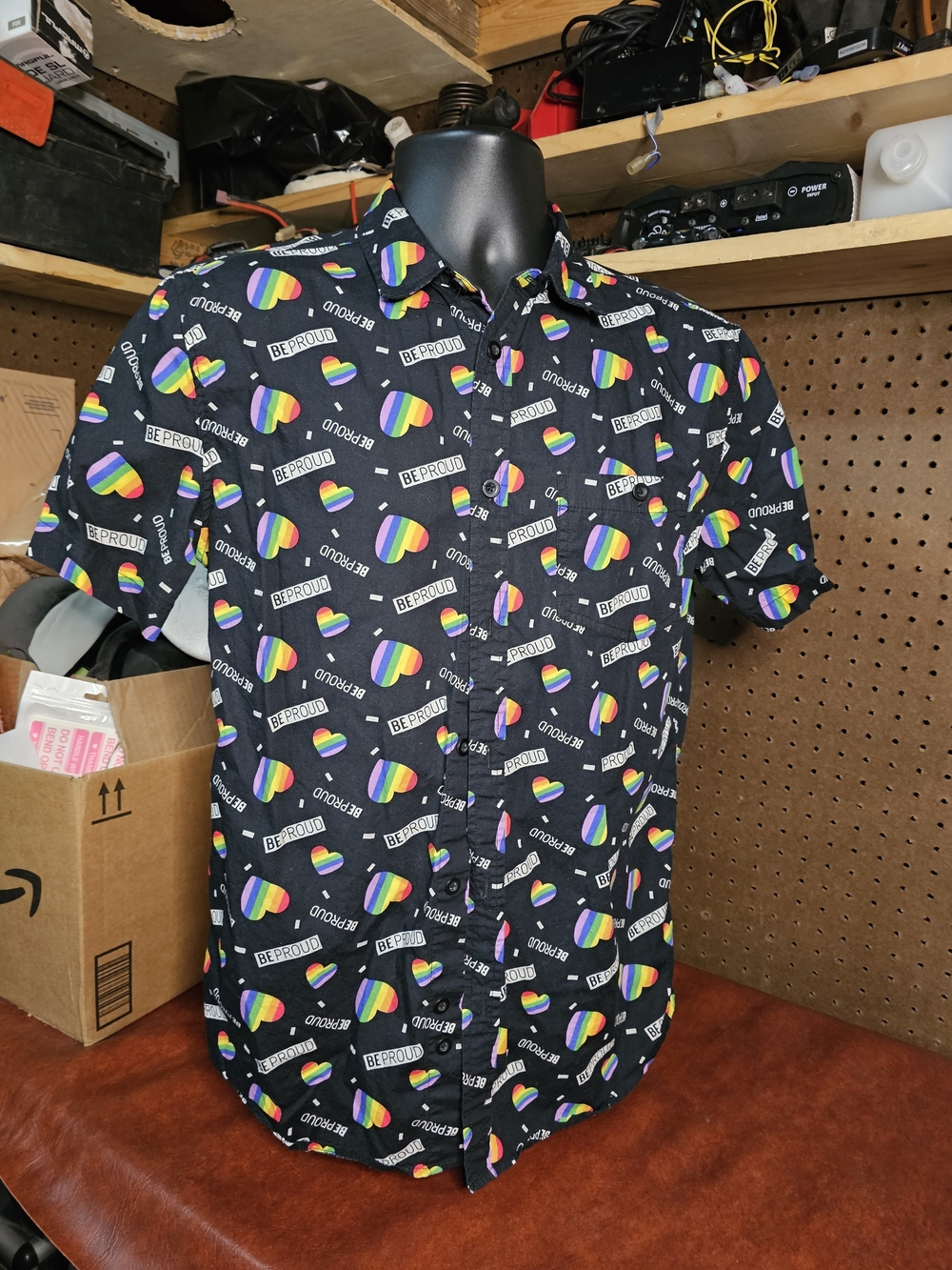Spencer's Pride Button Down Size Medium